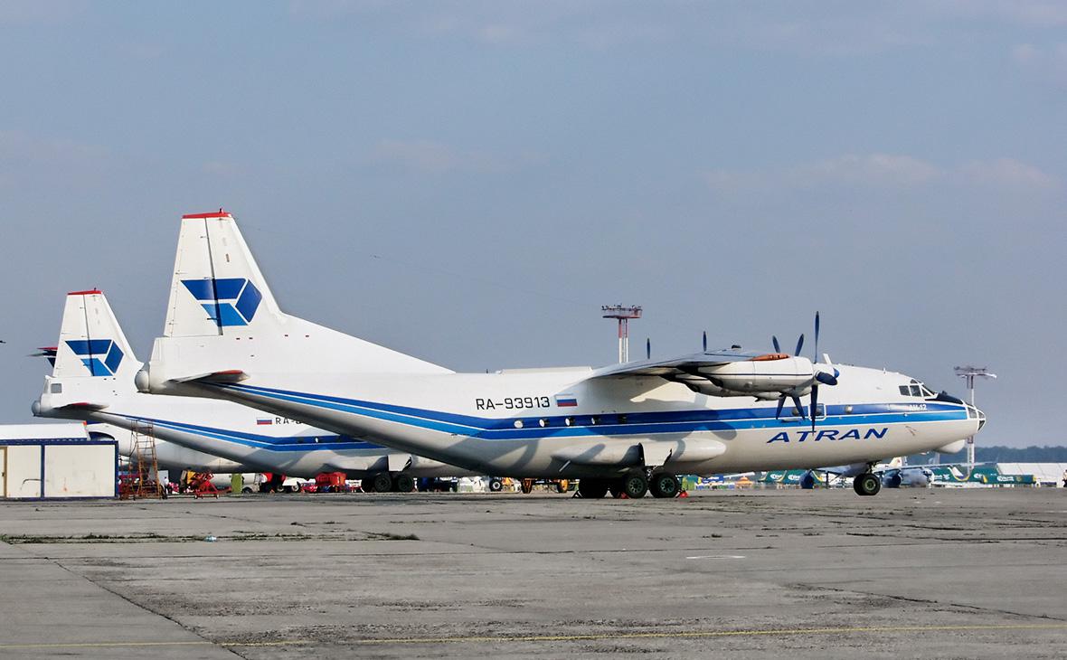 
                    Грузовая авиакомпания из топ-10 после санкций перешла на советские Ан-12

                